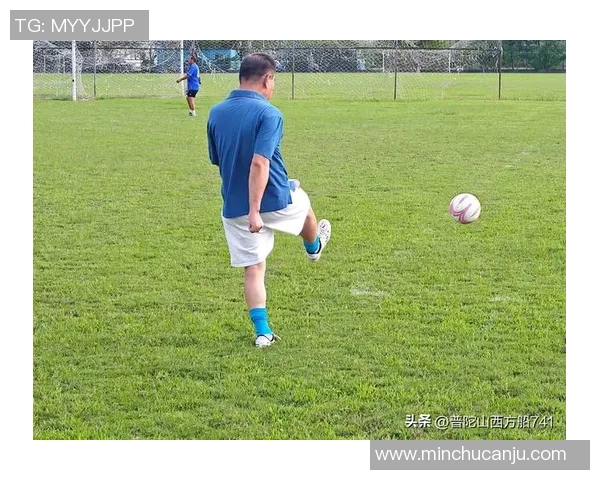 足球场技术最顶尖球星的全面解析与比较 足球场技术最顶尖球星的全面解析与比较